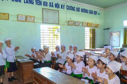 Đồng bào Thổ truyền dạy, bảo tồn bản sắc văn hóa đến thế hệ trẻ