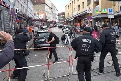 Euro 2024: Cảnh sát Hamburg nổ súng ngăn chặn vụ tấn công bằng búa trước trận đấu