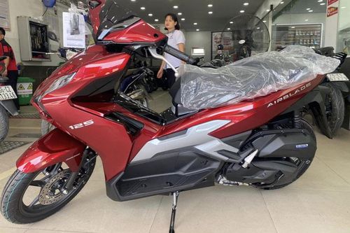 'Vua xe ga' Honda Air Blade 2025 chính thức mở bán tại đại lý: Rẻ khó tin, không bị 'hét' chênh giá