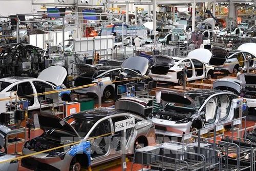 Trung Quốc đối mặt với tăng trưởng không đồng đều