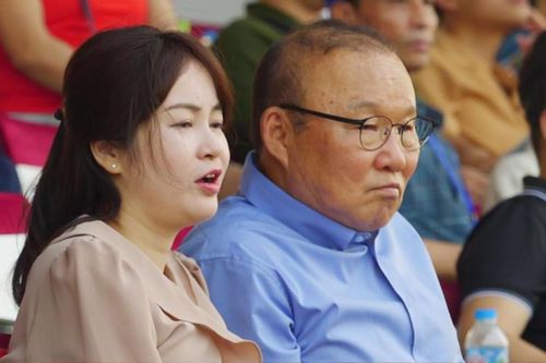 Ngày đẹp trời để HLV Park Hang Seo có cột mốc lịch sử