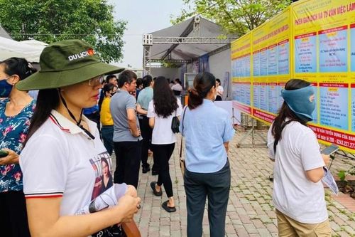 Thị trường khởi sắc, doanh nghiệp tăng tốc tuyển dụng lao động