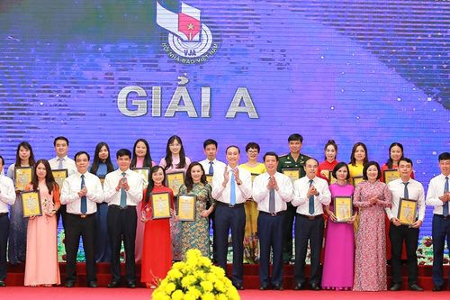 Trao Giải báo chí tỉnh lần thứ XIV và Giải báo chí về công tác xây dựng Đảng năm 2024