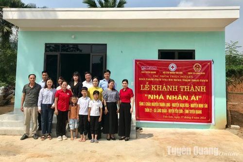 Khánh thành Nhà nhân ái cho 3 cháu mồ côi xã Lang Quán