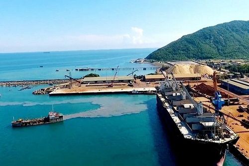 Hà Tĩnh: Ưu tiên thu hút các dự án ứng dụng công nghệ hiện đại, thân thiện môi trường đầu tư vào khu kinh tế