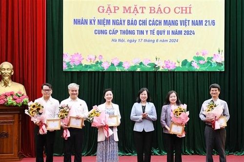 Bộ Y tế gặp mặt báo chí nhân kỷ niệm 99 năm Ngày Báo chí Cách mạng Việt Nam