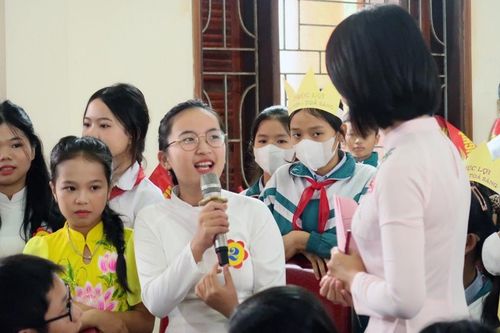 Nỗi buồn tảo hôn xứ Nghệ, ám ảnh lá ngón bao giờ dứt?