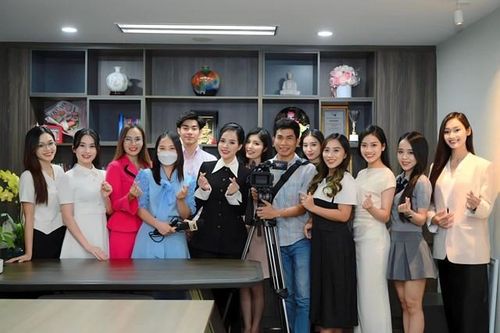 ThS.MC Giang Hồng: Hơn 1 thập kỷ làm chủ sân khấu