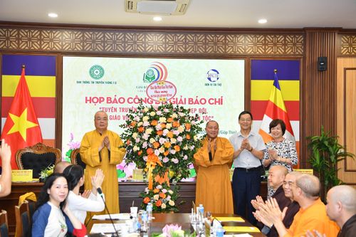 Phát động giải Báo chí 'Tuyên truyền lối sống Tốt đạo - Đẹp đời, Phật giáo Việt Nam đồng hành cùng dân tộc'