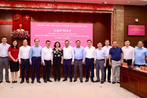 Lãnh đạo thành phố Hà Nội gặp mặt đại biểu các cơ quan báo chí
