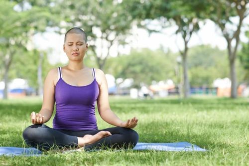 Vận động thường xuyên giúp bệnh nhân ung thư cảm thấy khỏe hơn