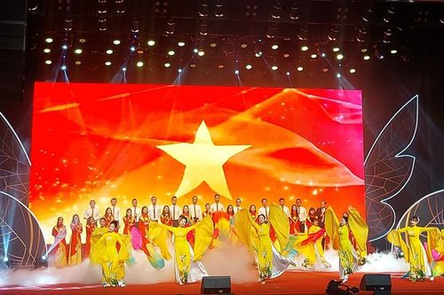 Sôi nổi hội diễn văn nghệ cán bộ, giảng viên, người lao động Thủ đô