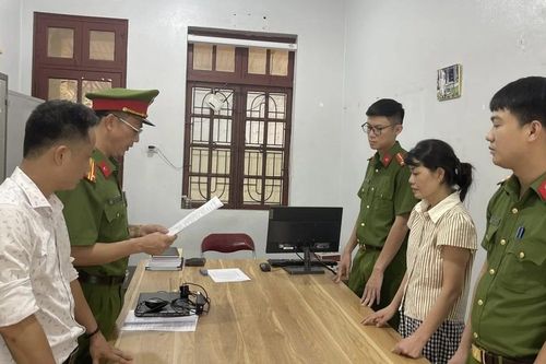 Hiệu trưởng kê khống 3 hồ sơ 'không đi làm vẫn có lương' bị khởi tố