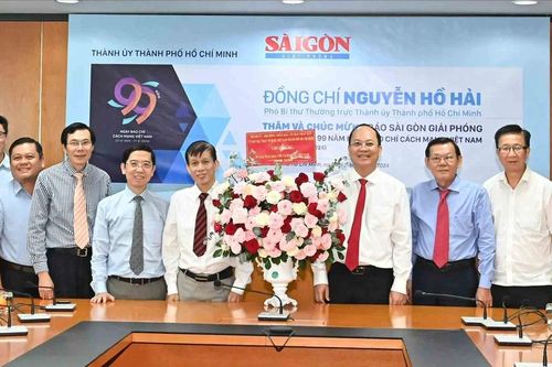 Đồng chí Nguyễn Hồ Hải đặt hàng Báo SGGP là đơn vị tiêu biểu trong chuyển đổi số báo chí