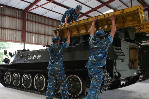 Tổ hợp tên lửa bảo vệ sân bay Nội Bài hoạt động thế nào khi chuyển cấp chiến đấu?