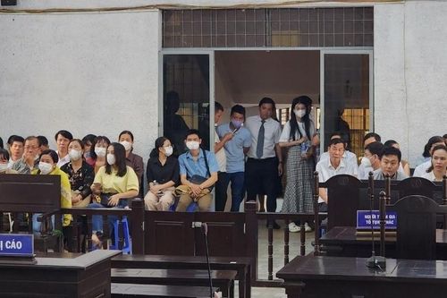 Hoãn xét xử cựu Giám đốc CDC Đắk Lắk cùng các đồng phạm