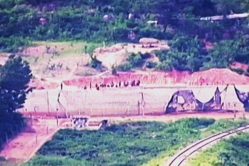 Binh sĩ Triều Tiên lại vượt giới tuyến, quân đội Hàn Quốc bắn cảnh cáo