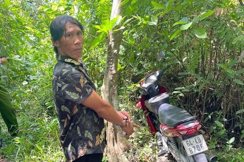 Truy bắt đối tượng 'đá nóng' xe môtô tại khu chợ thị xã Bình Minh