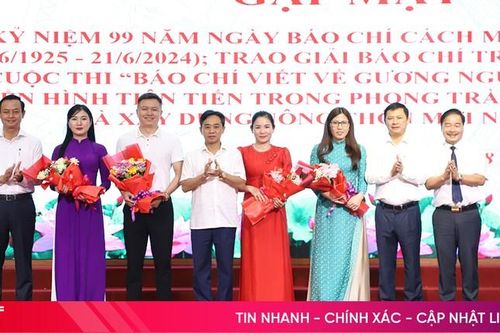Gặp mặt kỷ niệm ngày Báo chí Cách mạng Việt Nam và trao giải các cuộc thi