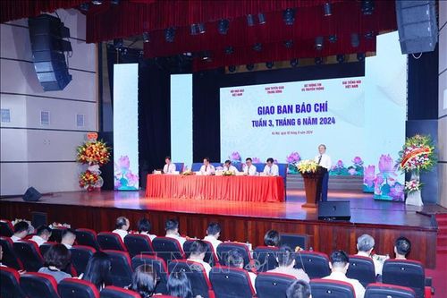 Chặng đường tiếp theo đặt ra cho báo chí cách mạng nước ta sứ mệnh vẻ vang, cao cả