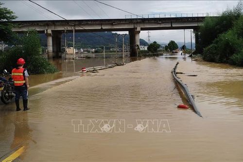 Chủ tịch Trung Quốc kêu gọi huy động mọi nỗ lực chống hạn hán và lũ lụt