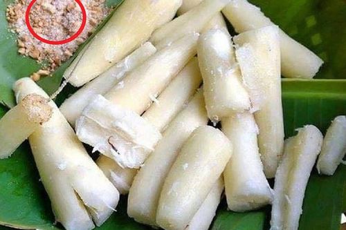 Cho nước 'xưa rồi' luộc sắn cho thêm thứ này, đảm bảo sắn thơm bùi không lo bị say