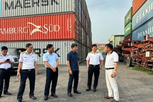 Tìm giải pháp giảm giá cước vận tải biển