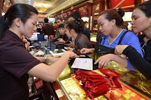 Đề xuất không dùng tiền mặt trong mua bán vàng để chống rửa tiền