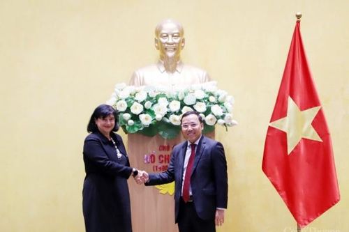 Thứ trưởng Nguyễn Hoàng Long làm việc với Đại sứ, Tổng thư ký Bộ Ngoại giao Slovenia