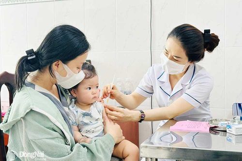 Chủ động phòng bệnh bằng việc tiêm vaccine