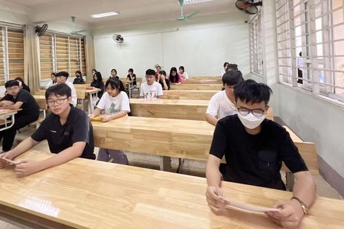 Các trường công bố điểm chuẩn vào lớp 10