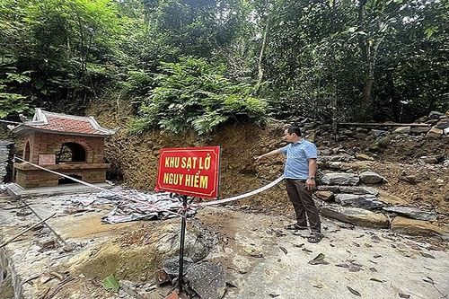Vĩnh Phúc: Khẩn trương khắc phục sạt lở đền Cô Bé tại Khu danh thắng Tây Thiên