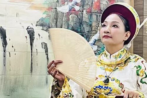 Nét đẹp nhân sinh trong tín ngưỡng hầu đồng