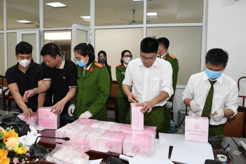 Triệt phá đường dây ma túy 'núp bóng' nồi lẩu, hộp sữa bột