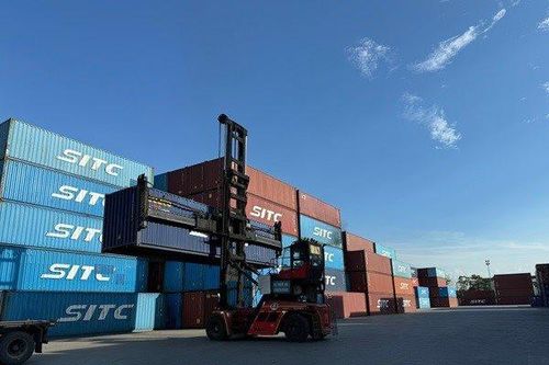 Tìm giải pháp tháo gỡ khó khăn cho doanh nghiệp cảng biển, vận tải biển