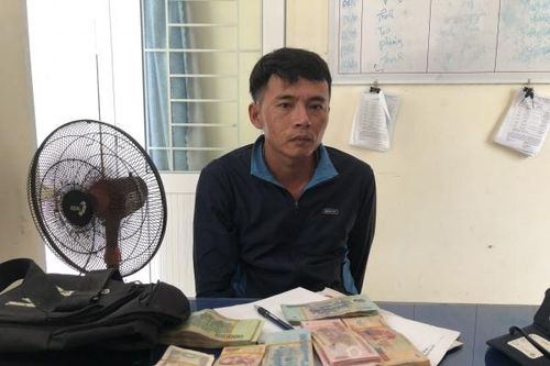 Nhân viên được thuê giao hàng chiếm đoạt hơn trăm triệu đồng của chủ