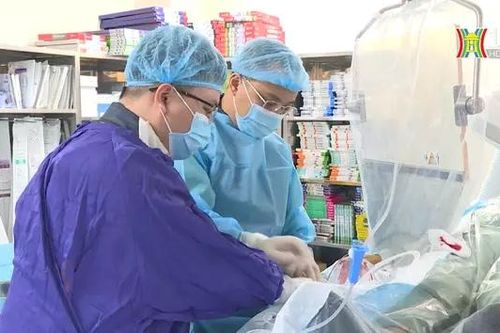 Bóng nong thay thế stent trong can thiệp mạch
