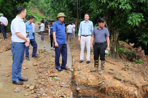 Chủ tịch UBND tỉnh Hoàng Xuân Ánh kiểm tra, chỉ đạo công tác khắc phục hậu quả thiên tai do mưa lũ tại huyện Bảo Lạc