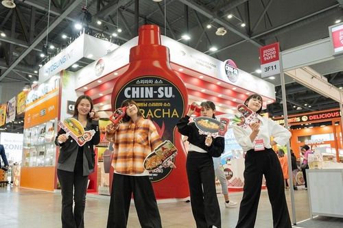 Tương ớt Chin-su Extremely Hot siêu cay hấp dẫn thực khách tại Seoul Food 2024