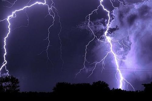 Mưa dông ngay sau khi nắng nóng là thời điểm nhiều sét nhất
