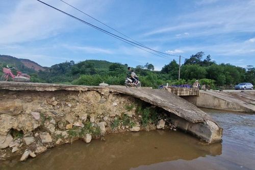 Mùa mưa bão đến gần, nơm nớp lo sạt lở