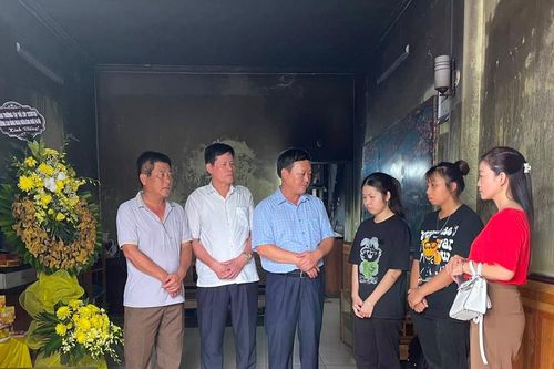 Mặt trận Bắc Giang hỗ trợ nạn nhân bị hỏa hoạn tại phường Đa Mai