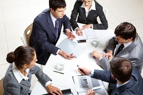 Thẩm quyền quyết định áp dụng chỉ định thầu rút gọn