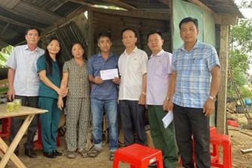 Nghĩa tình đồng đội: Cựu chiến binh bị cháy nhà mong được giúp đỡ