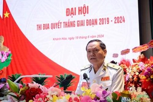 Cán bộ, chiến sĩ Lữ đoàn Tàu ngầm 189 làm chủ trang bị kĩ thuật hiện đại