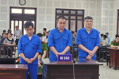 Nhận hối lộ, Giám đốc Trung tâm đăng kiểm xe cơ giới Đà Nẵng và thuộc cấp lĩnh án