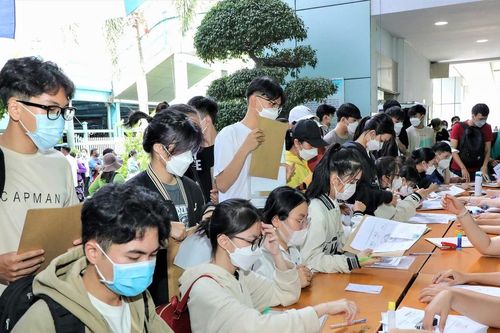 Tuyển sinh đại học năm 2024: Lạm dụng 'tổ hợp lạ' để tuyển sinh