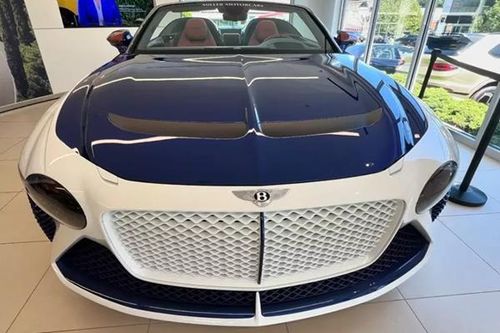 Cận cảnh Bentley Mulliner Bacalar hơn 47 tỷ đồng 'bằng xương, bằng thịt'
