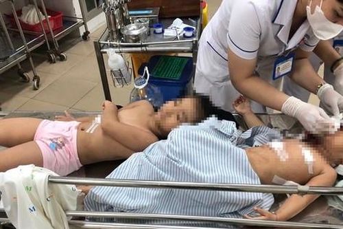Vụ thảm án chấn động ở Quảng Ngãi: Hai cháu nhỏ đã qua cơn nguy kịch