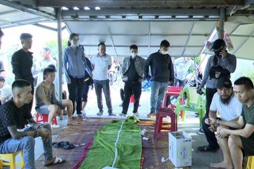Khởi tố 12 đối tượng trong vụ đánh bạc lớn tại Quảng Trị